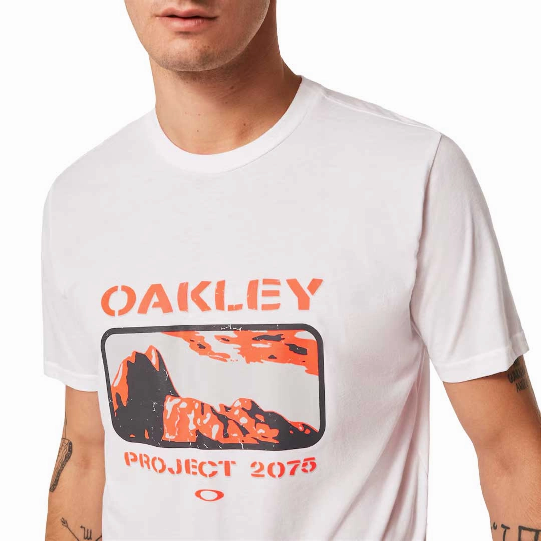 Oakley - Men's Mars Short Sleeve T-Shirt (FOA404382 100)