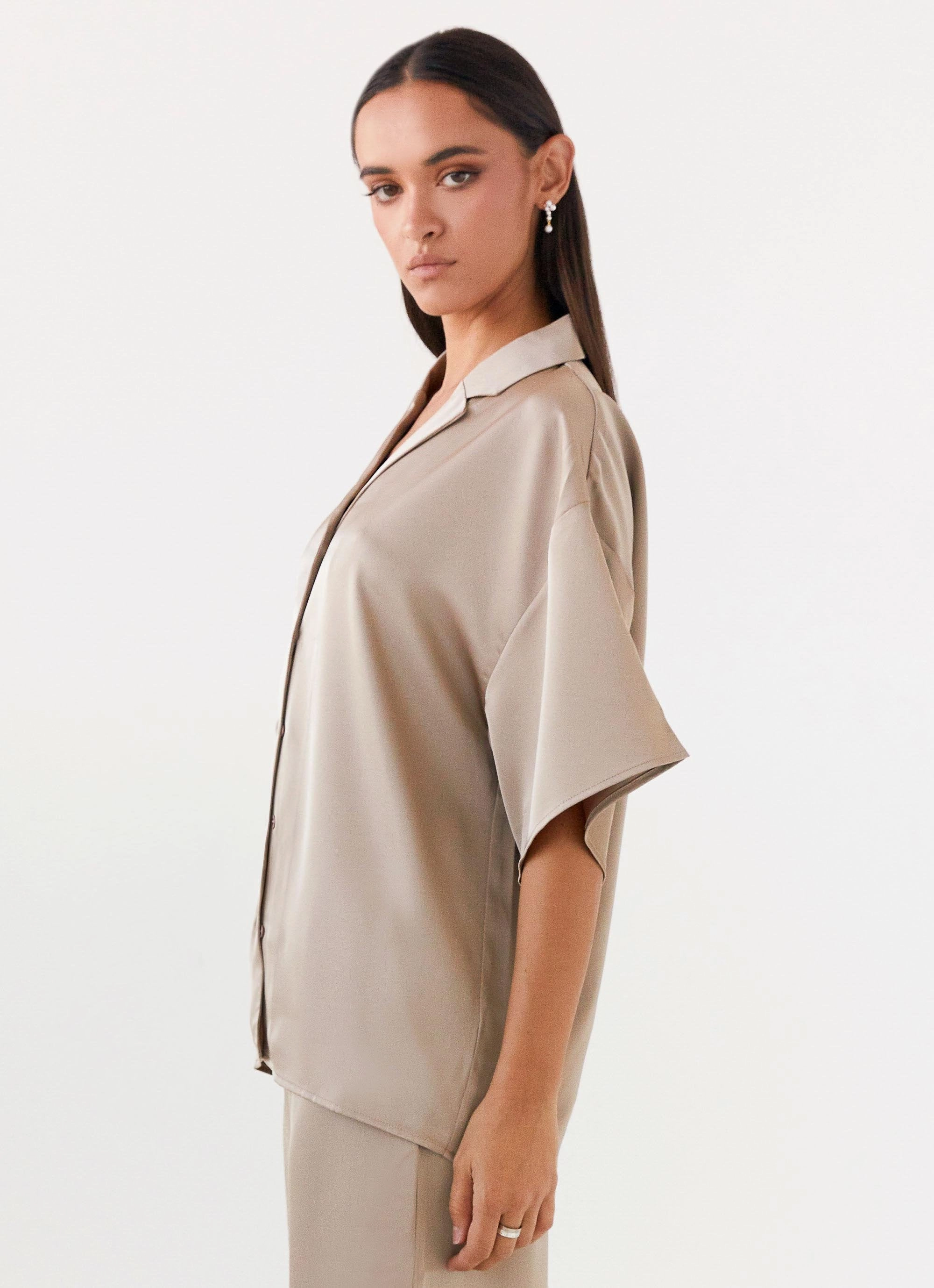 Palm Cove Satin Shirt - Mushroom