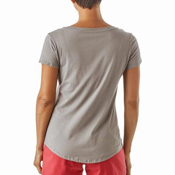 Women's Fitz Roy Bear Organic Scoop T-Shirt
